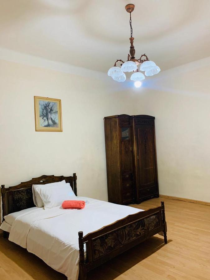 Infinity Hostel & Tour 예레반 외부 사진