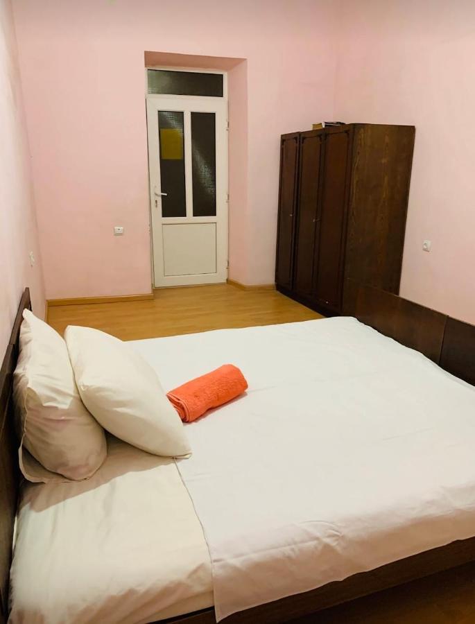 Infinity Hostel & Tour 예레반 외부 사진