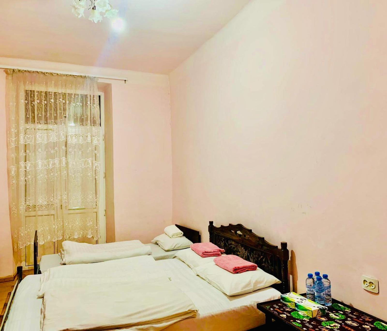 Infinity Hostel & Tour 예레반 외부 사진