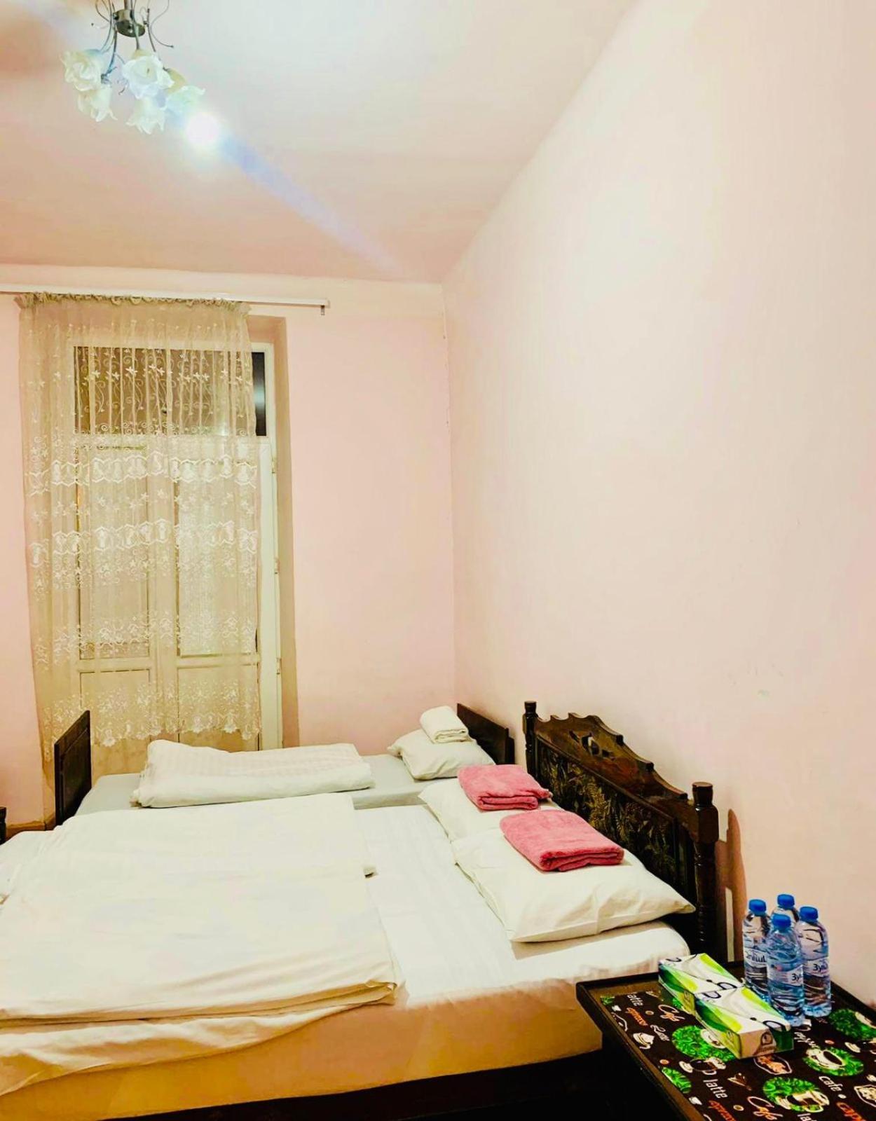 Infinity Hostel & Tour 예레반 외부 사진