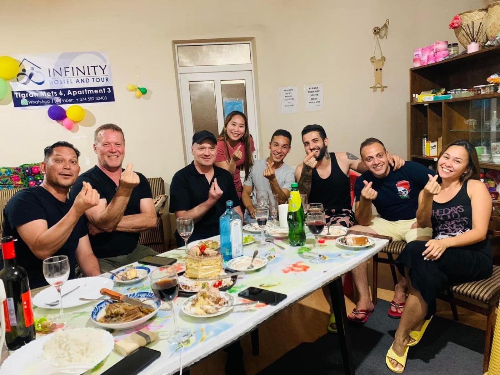 Infinity Hostel & Tour 예레반 외부 사진